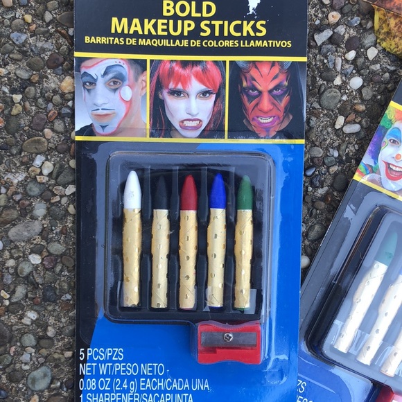Halloween  Brand new bright and bold makeup sticks - Picture 2 of 5